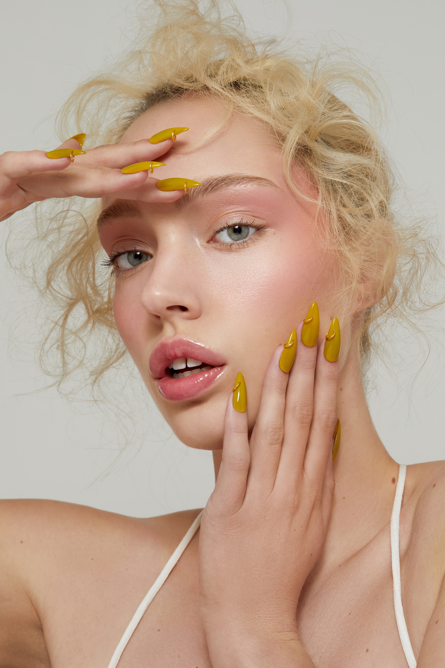 Retouch by Lucia Arin Pintos. Photo: Caitlin Fisher