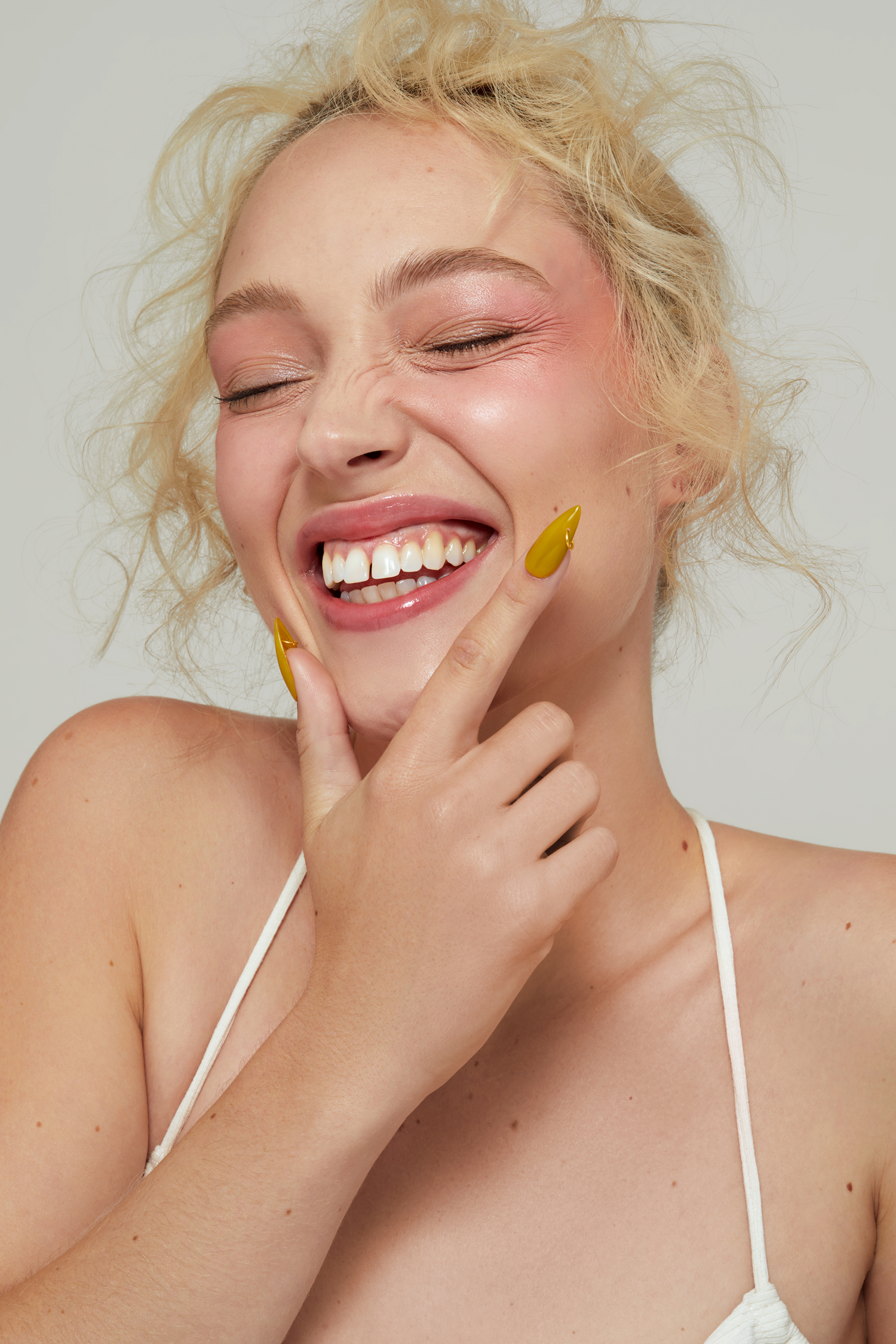 Retouch by Lucia Arin Pintos. Photo: Caitlin Fisher