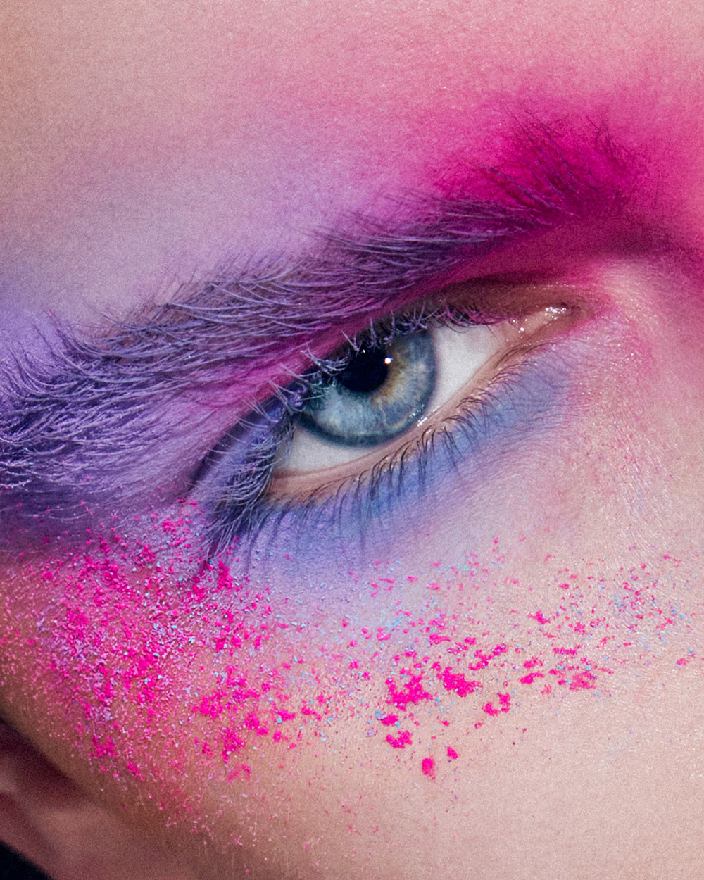 Retouch by Lucia Arin Pintos. Photo: Jakub Koziel