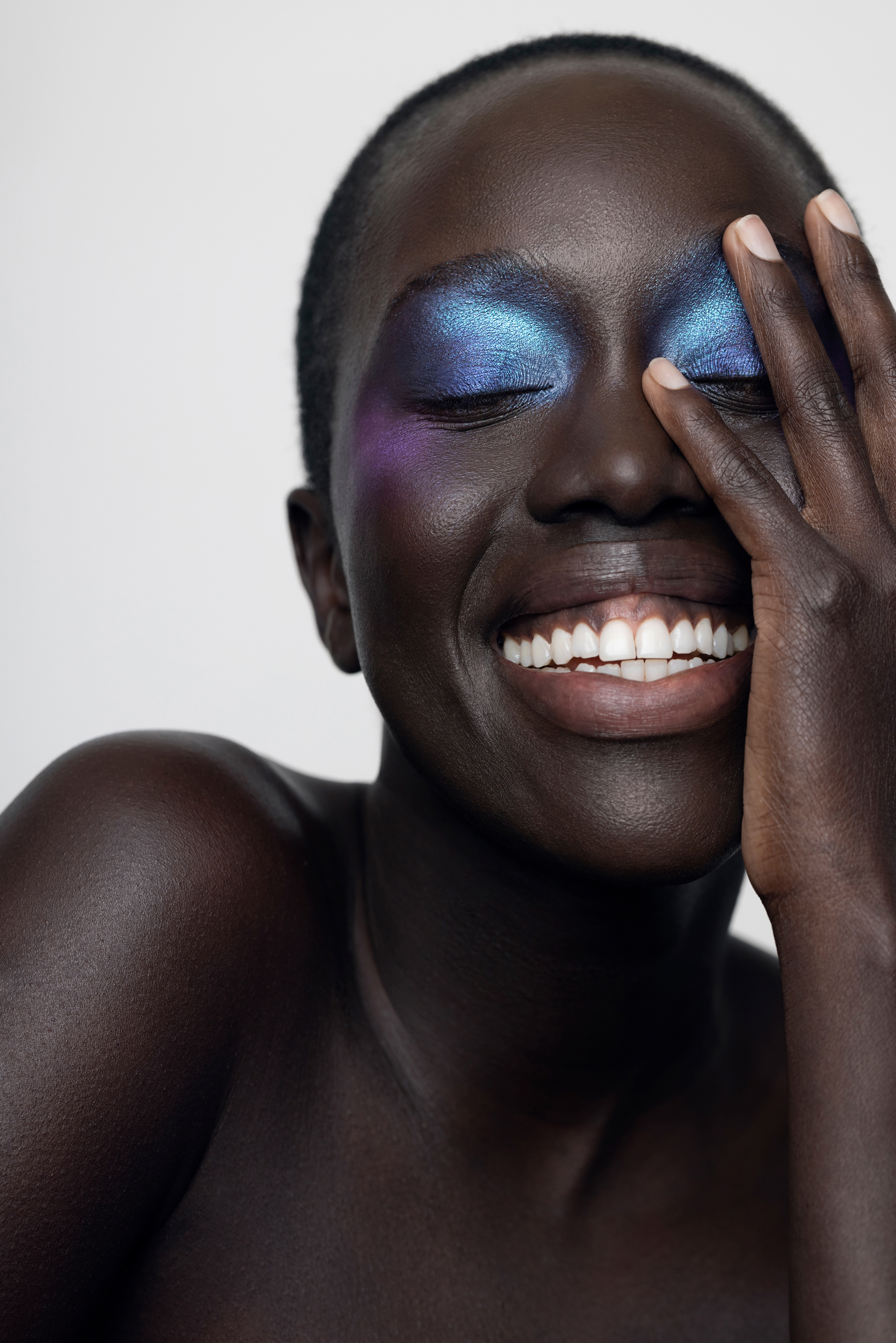 Retouch by Lucia Arin Pintos. Photo: Angela Marklew